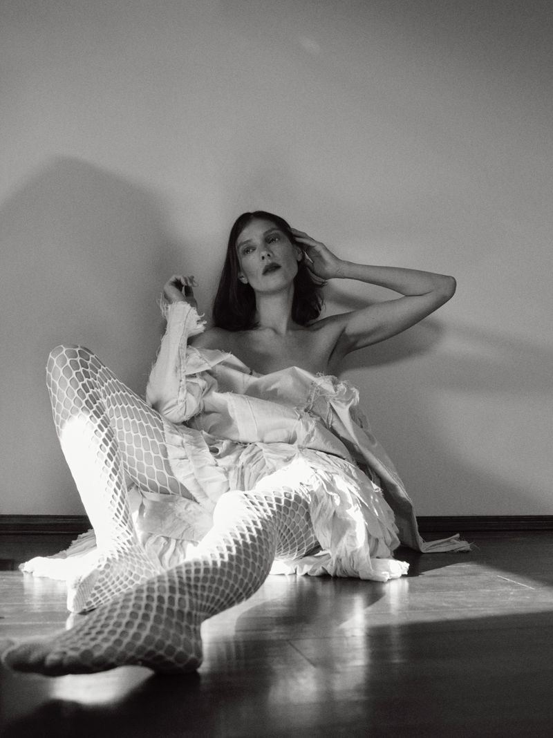 KATI NESCHER photo