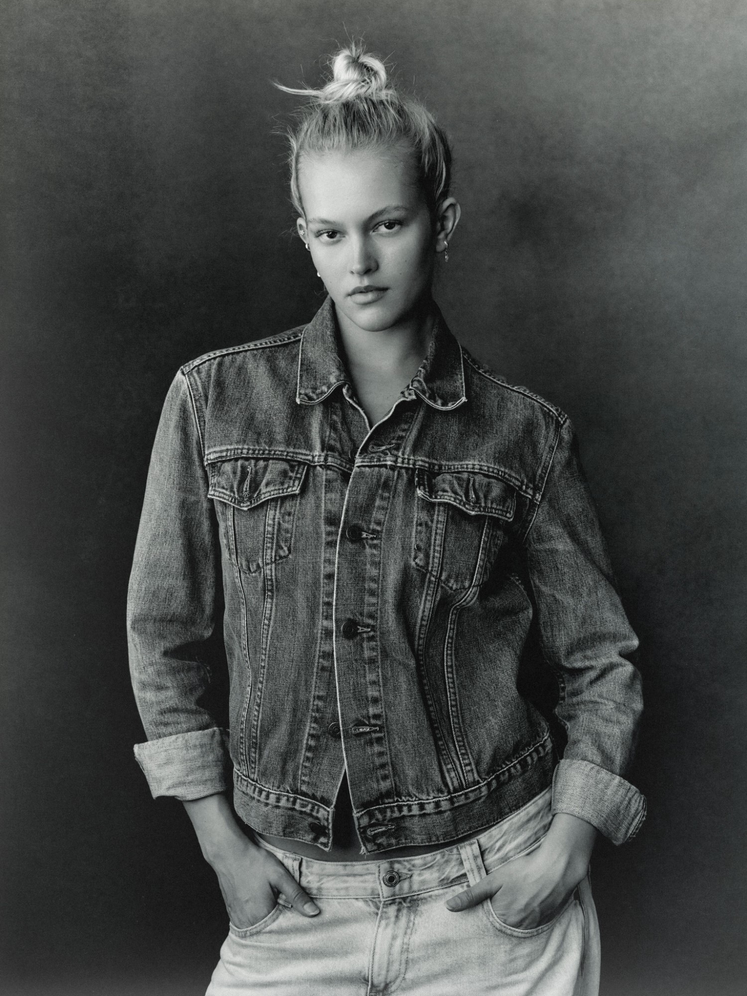 NINA MEYER photo
