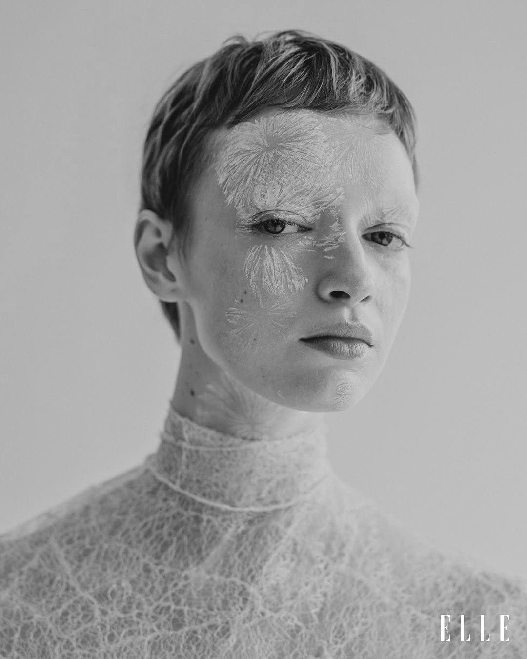 LARA SPOTH photo