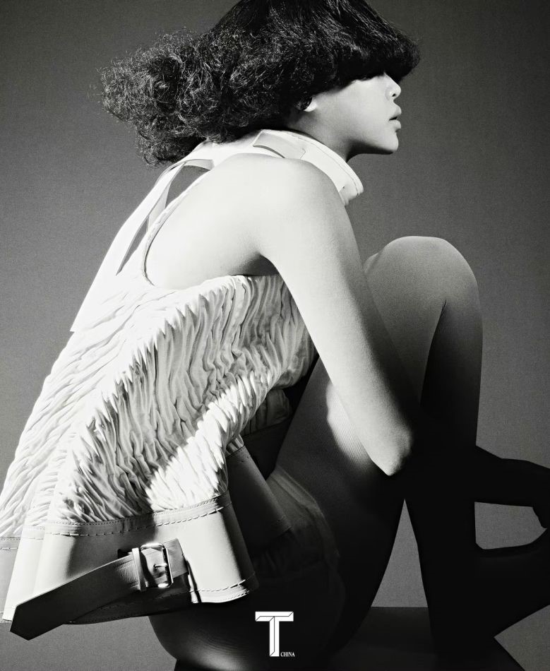LI SAIEN photo