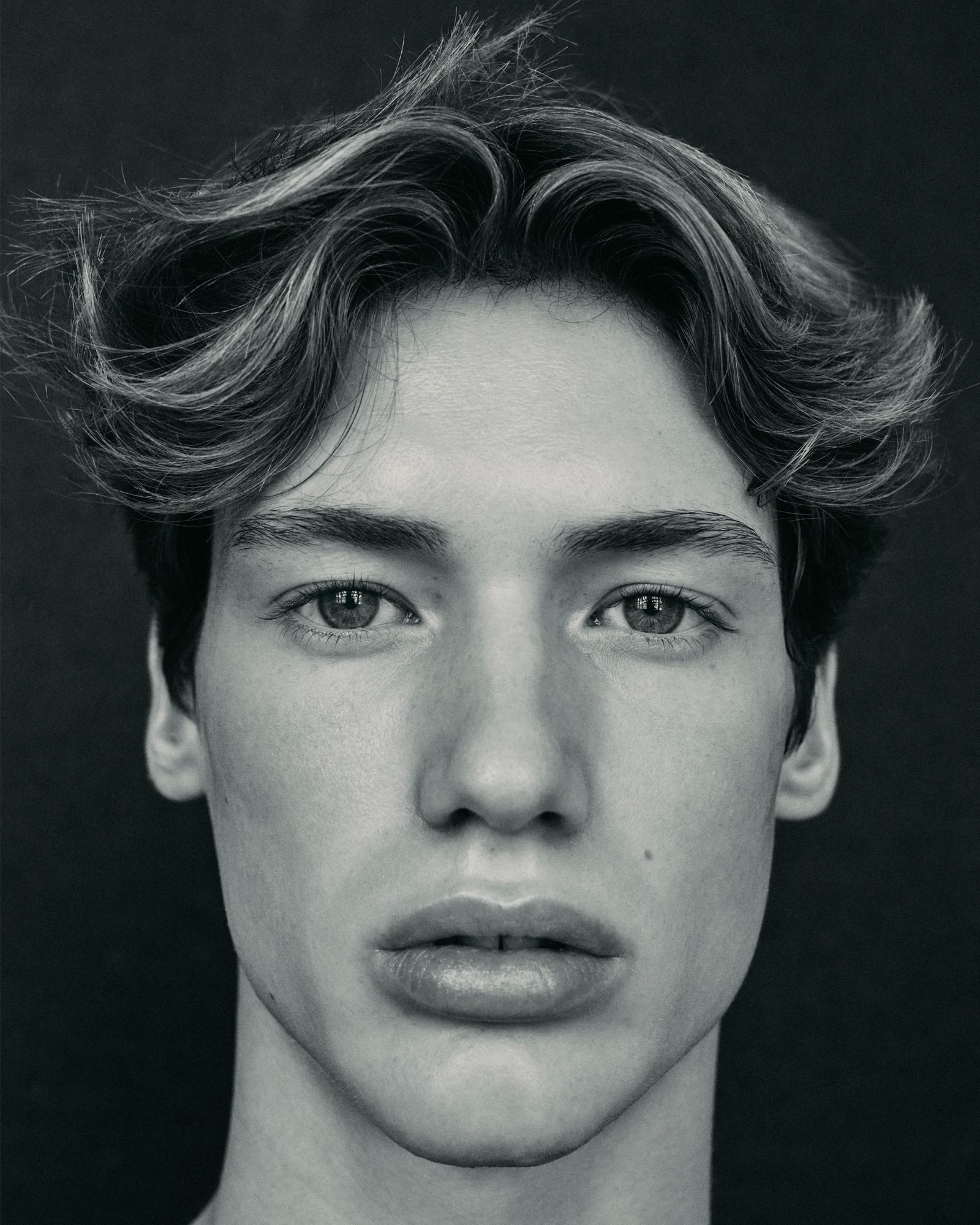 MACIEJ POPLONYK photo