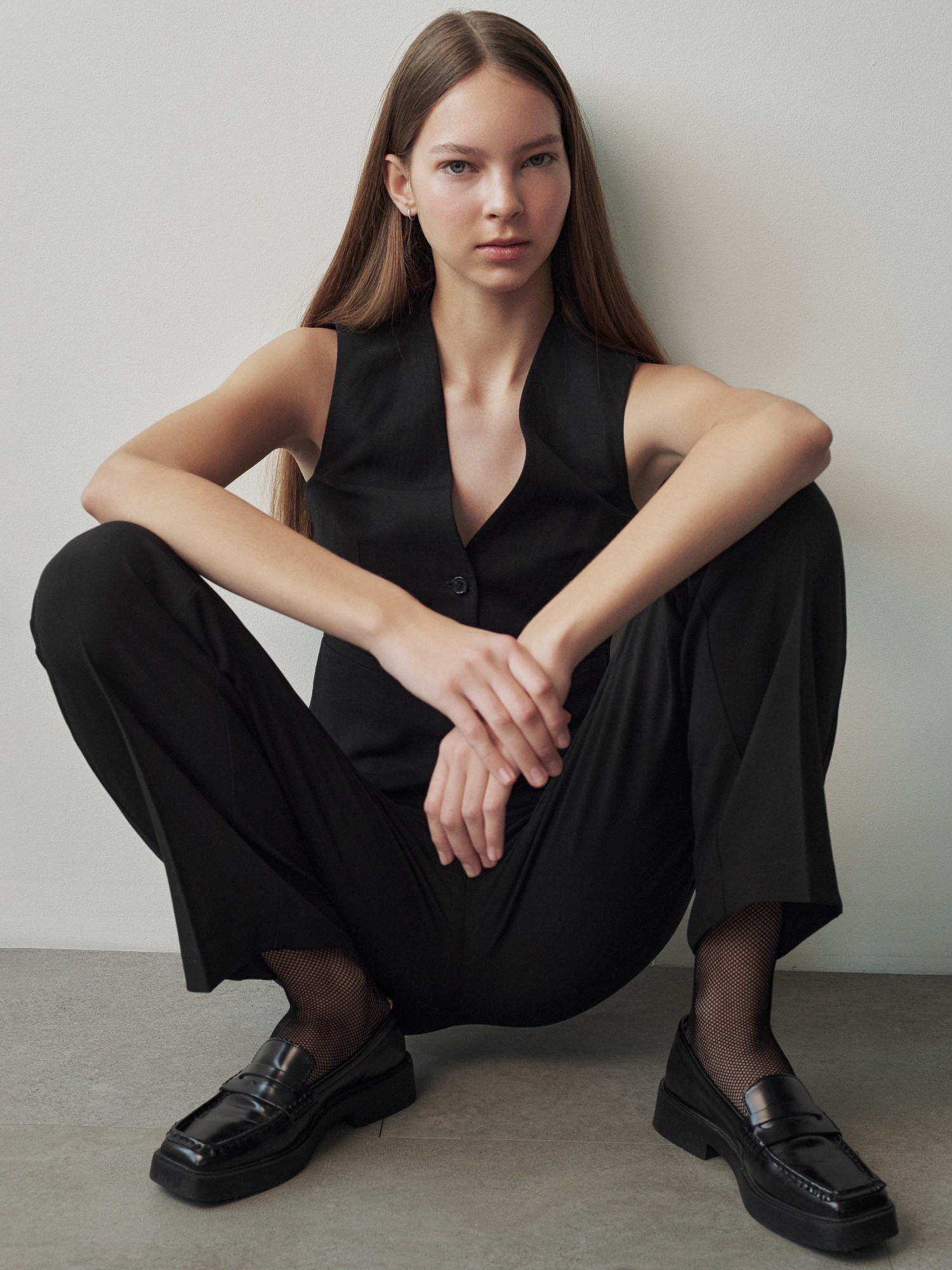 NORA OTSLA photo