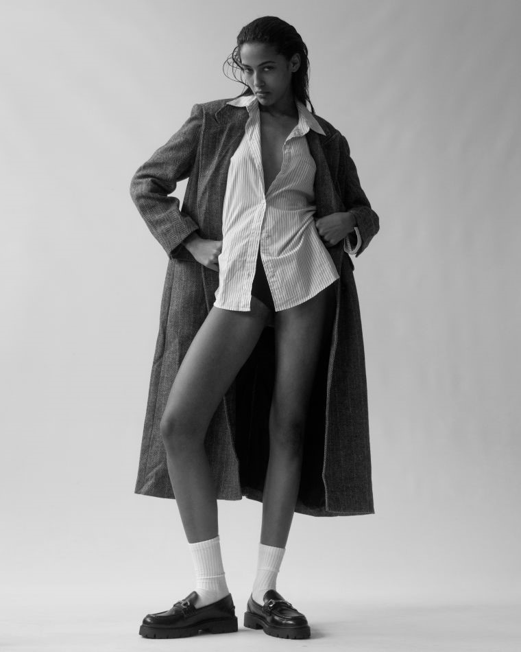 ESTHER SANTOS photo
