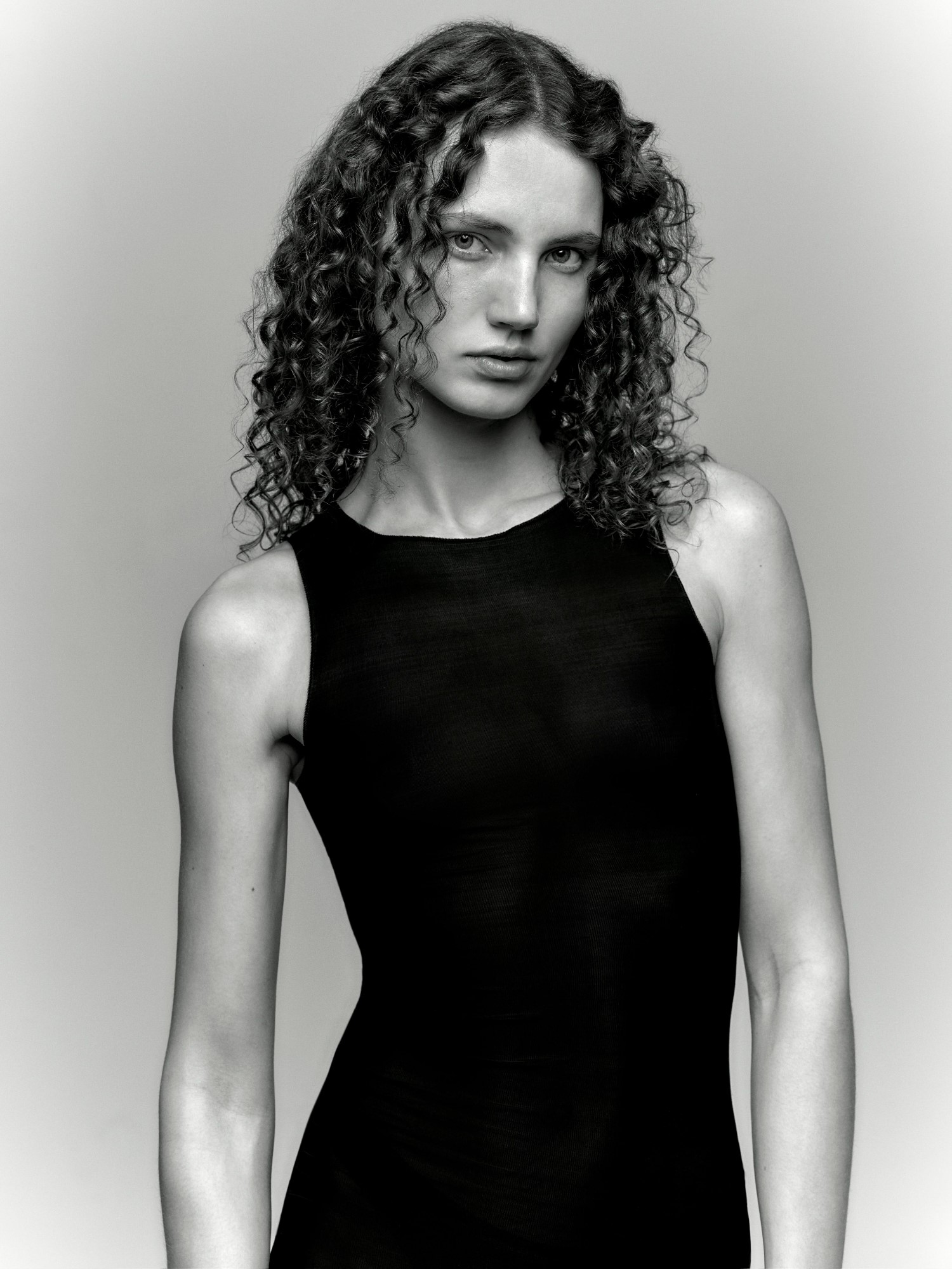 HANNAH HEREMANS photo