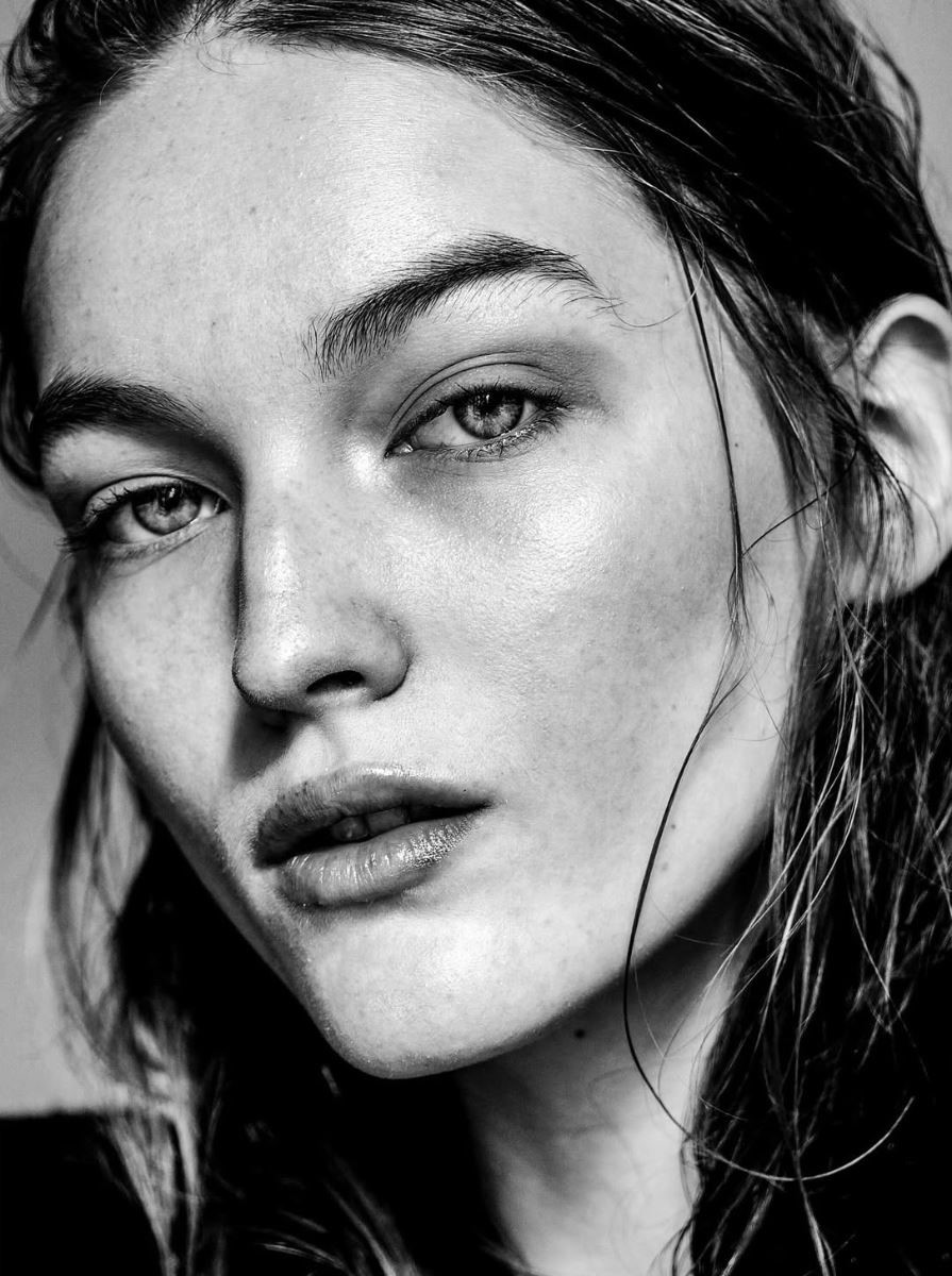 LILLY ALDEN photo