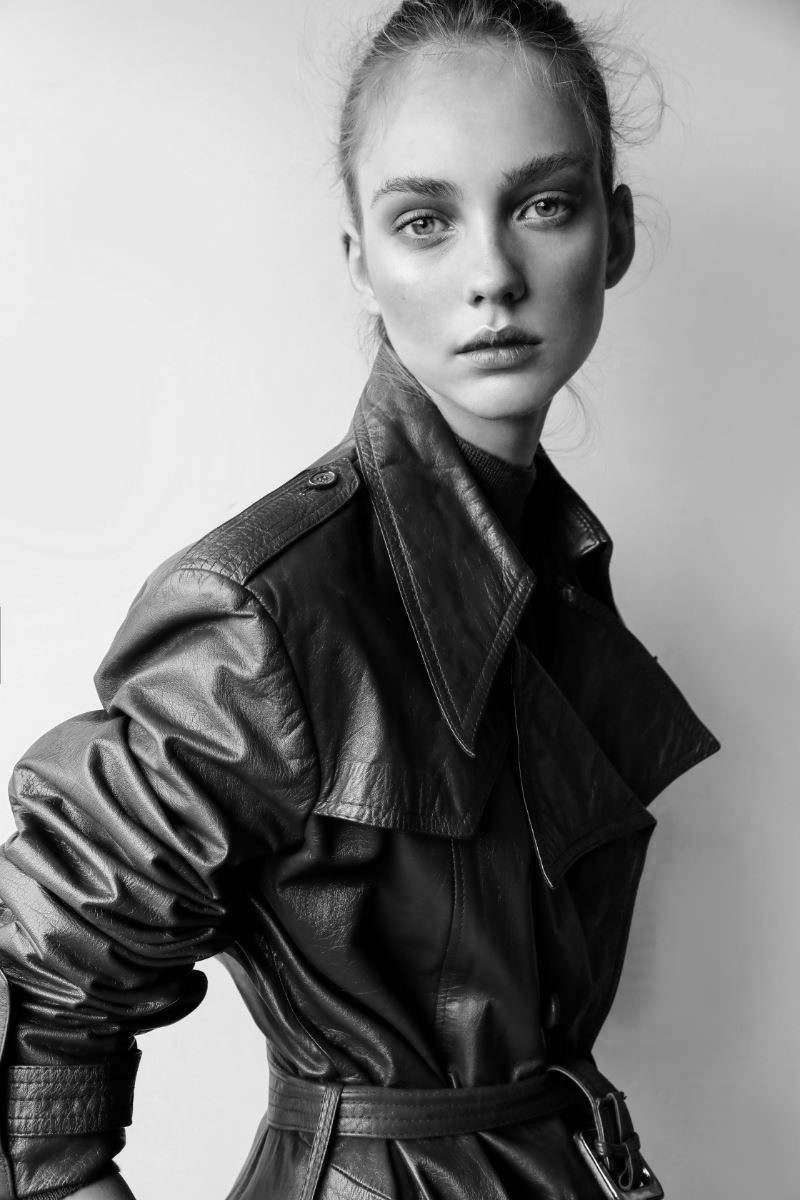 ALEXANDRA MOLCHANOVA photo