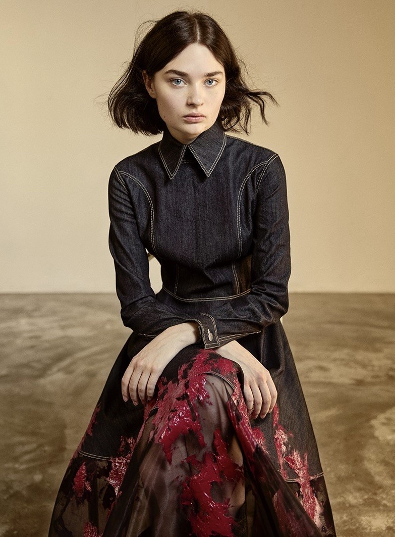 LIVIA BENZ photo