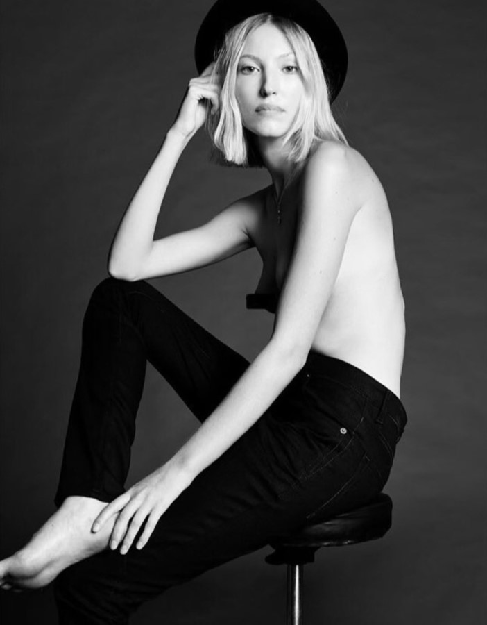 ELLA RICHARDS photo